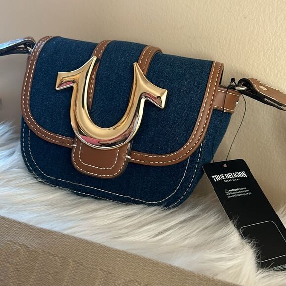 NWT True Religion Crossbody Bag Mini Flap Adjustable bag with Horseshoe Logo - Picture 4 of 13